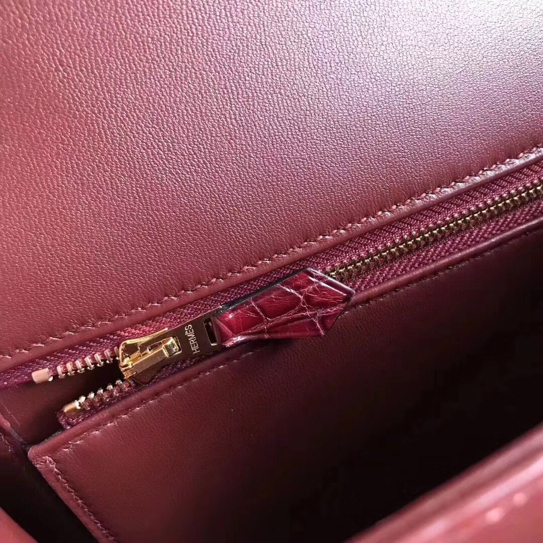 Hermes Constance 24 Handmade Bag In Bourgogne Niloticus Crocodile - Image 5