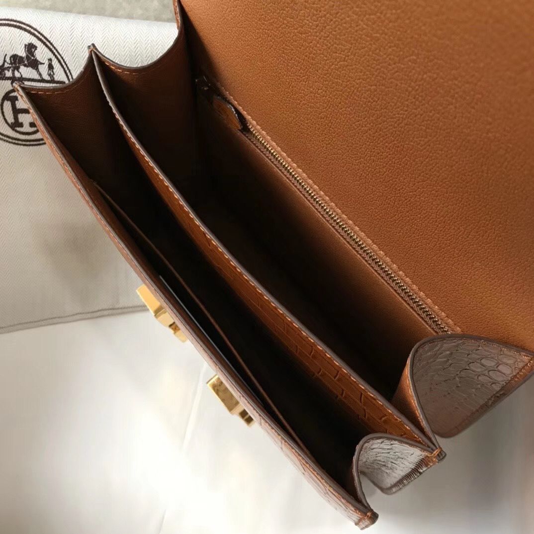 Hermes Constance 24cm Bag In Brown Embossed Crocodile - Image 9