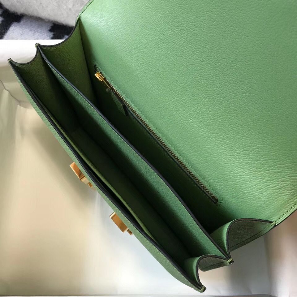 Hermes Constance 24 Handmade Bag In Vert Criquet Epsom Leather - Image 9