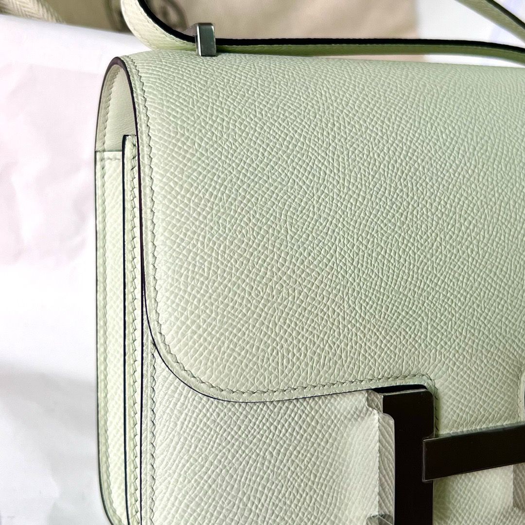 Hermes Constance 24 Handmade Bag In Vert Fizz Epsom Calfskin - Image 5