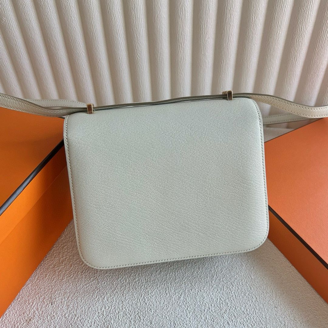 Hermes Constance 18 Verso Handmade Bag in Mushroom Chevre Mysore Goatskin - Image 6