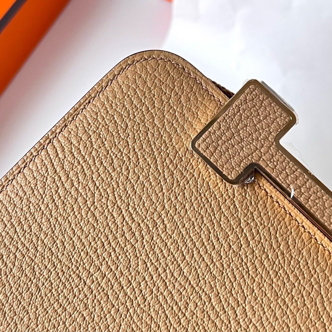 Hermes Geta Handmade Bag In Chai Chevre Mysore Leather - Image 10