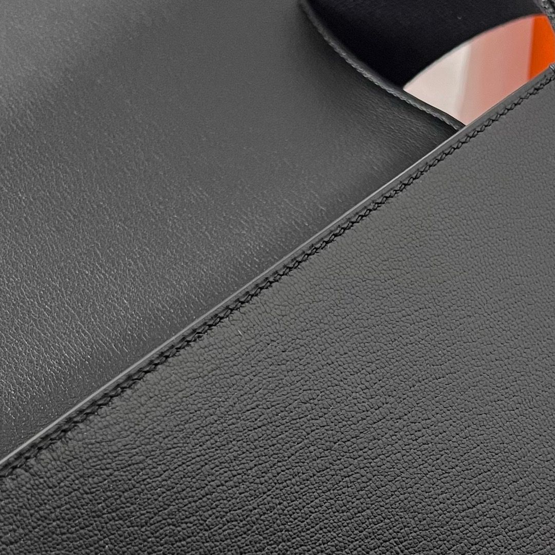 Hermes Geta Handmade Bag In Black Chevre Mysore Leather - Image 9