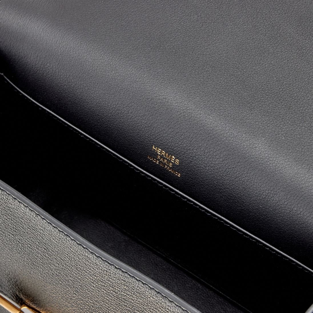 Hermes Geta Handmade Bag In Black Chevre Mysore Leather - Image 11