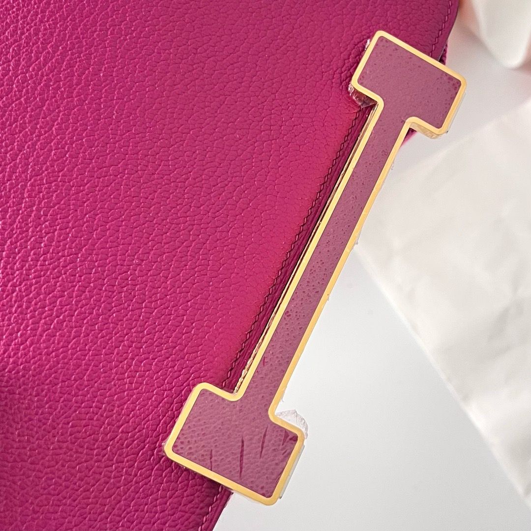 Hermes Geta Handmade Bag In Rose Purple Chevre Mysore Leather - Image 4