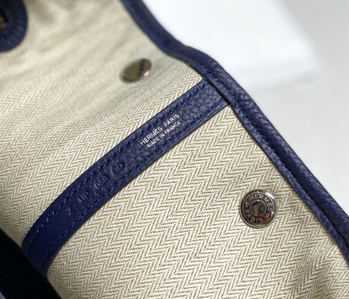 Hermes Garden Party 30 Bag In Blue Saphir Taurillon Leather - Image 8