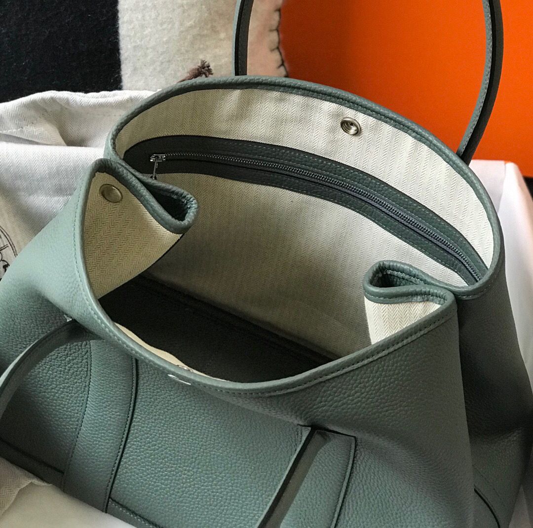 Hermes Garden Party 36 Bag In Vert Amanda Clemence Leather - Image 10