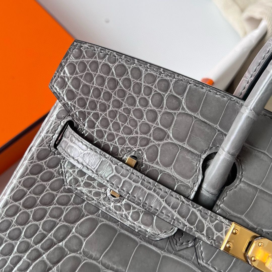 Hermes Birkin 25 Retourne Handmade Bag in Gris Ciment Shiny Alligator Leather - Image 4