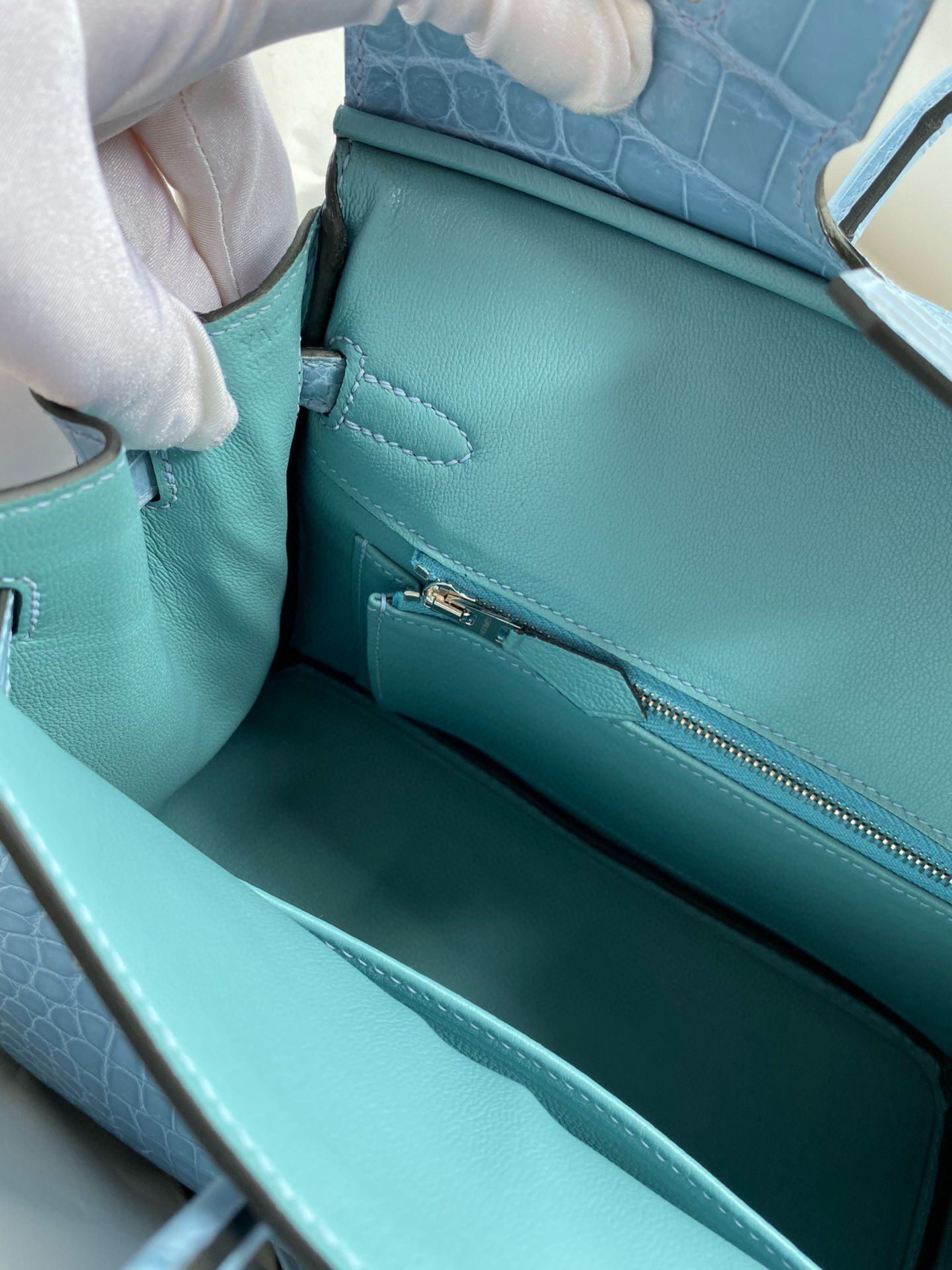 Hermes Birkin 25 Handmade Bag in Bleu du Nord Crocodile Niloticus Shiny Skin - Image 10