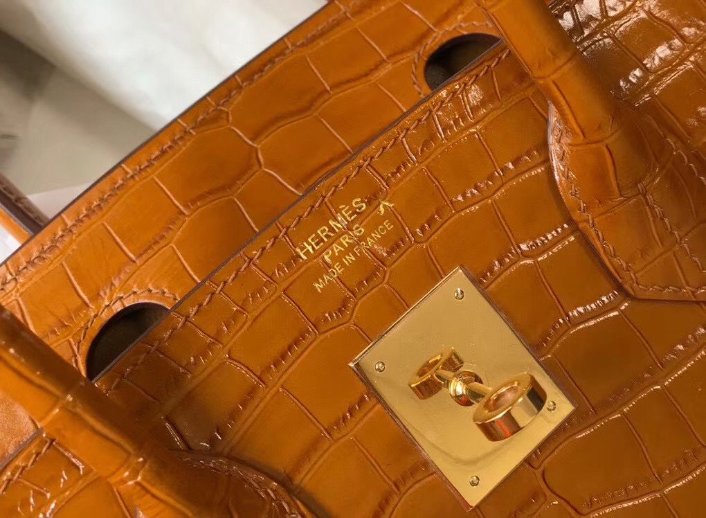 Hermes Birkin 30cm Bag In Gold Embossed Crocodile Leather - Image 6