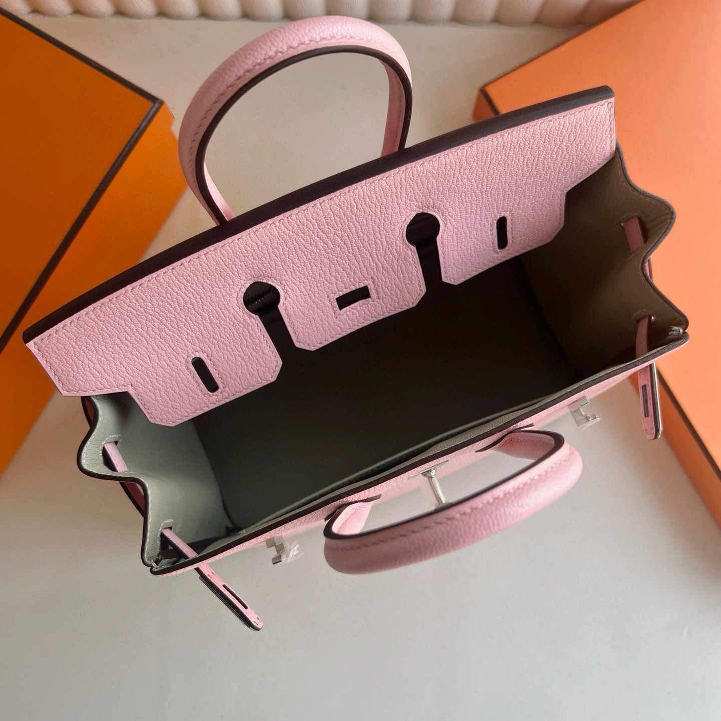 Hermes Birkin 25 Verso Retourne Handmade Bag in Pink Chevre Mysore Goatskin - Image 7