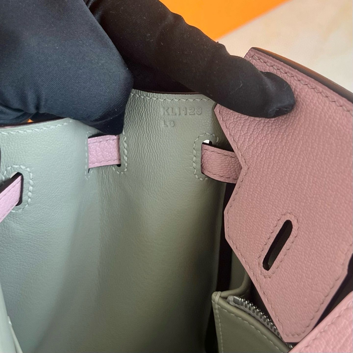 Hermes Birkin 25 Verso Retourne Handmade Bag in Pink Chevre Mysore Goatskin - Image 8