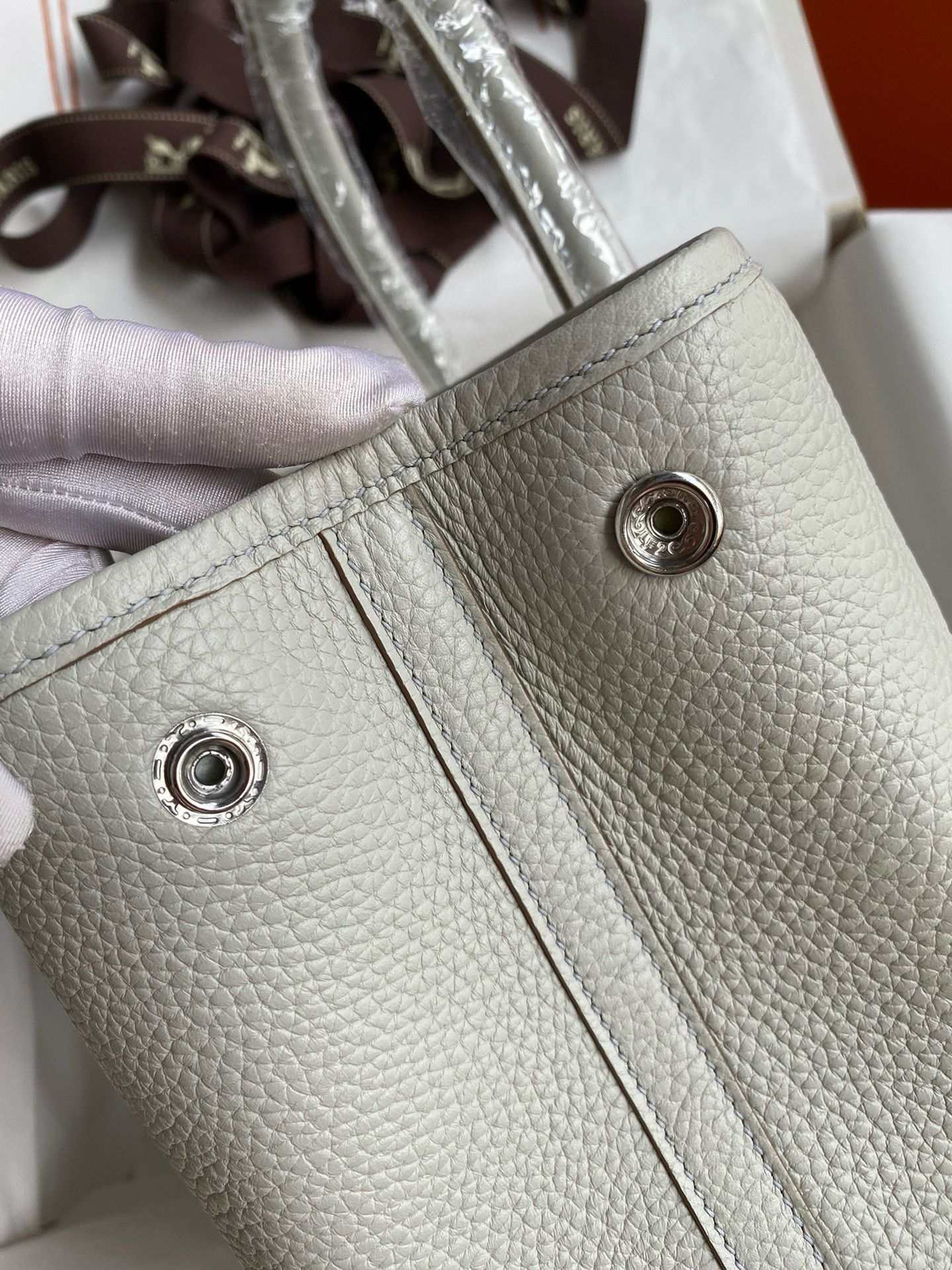 Hermes Garden Party 30 Handmade Bag in Pearl Grey Clemence Leather - Image 7