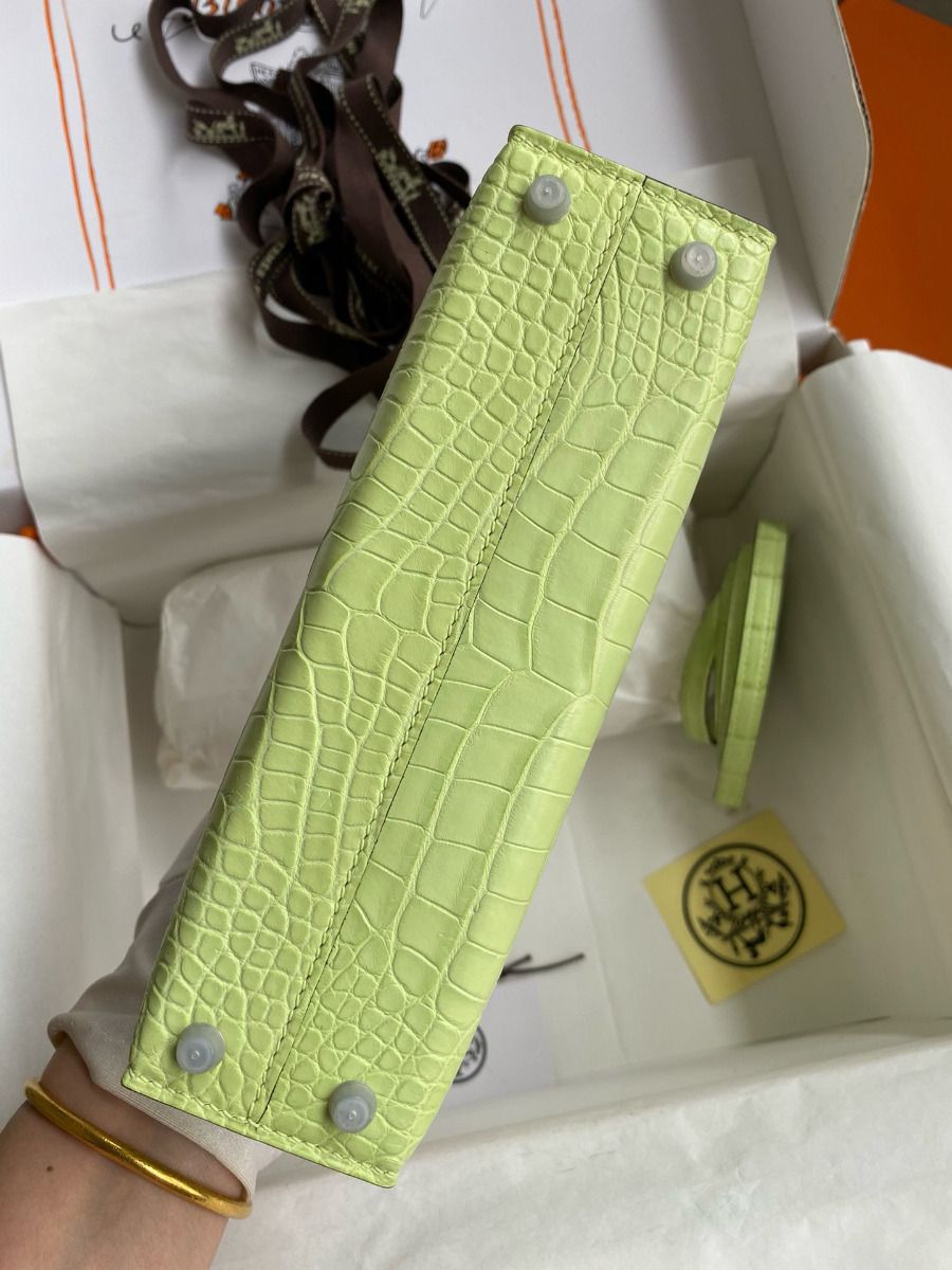 Hermes Kelly Mini II Sellier Handmade Bag In Jaune Bourgeon Matte Alligator Leather - Image 4