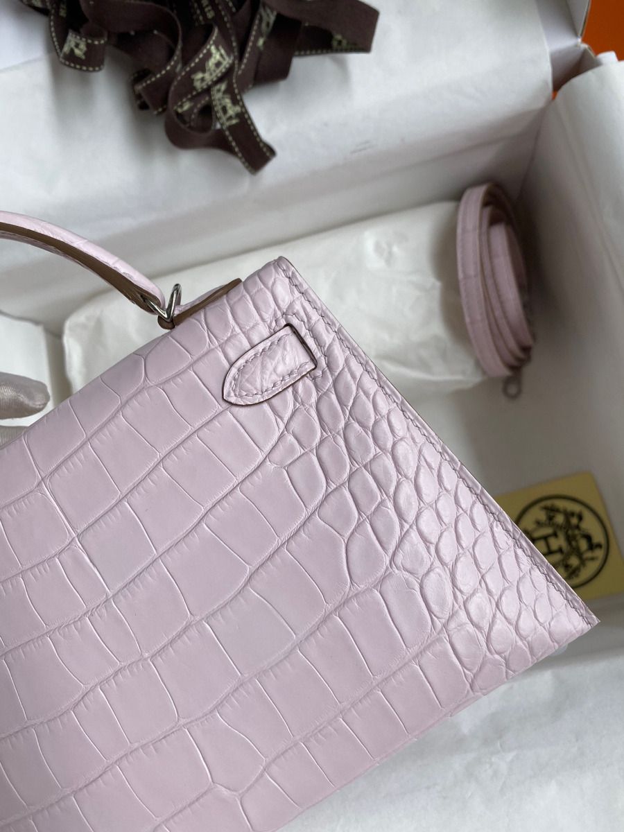 Hermes Kelly Mini II Sellier Handmade Bag In Mauve Pale Matte Alligator Leathe - Image 6