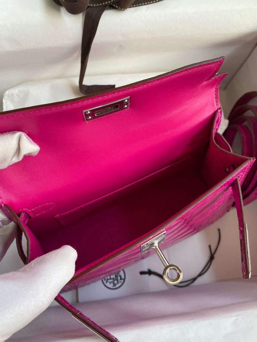 Hermes Kelly Mini II Sellier Handmade Bag In Rose Scheherazade Shiny Alligator Leather - Image 10