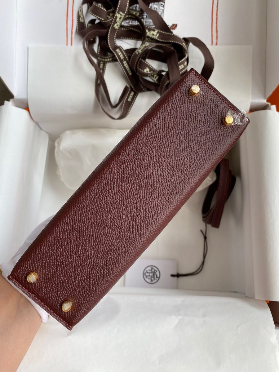 Hermes Kelly Mini II Sellier Handmade Bag In Bordeaux Epsom Calfskin - Image 4