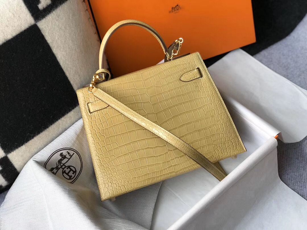 Hermes Kelly 25cm Handmade Bag In Jaune Poussin Embossed Crocodile Leather - Image 5