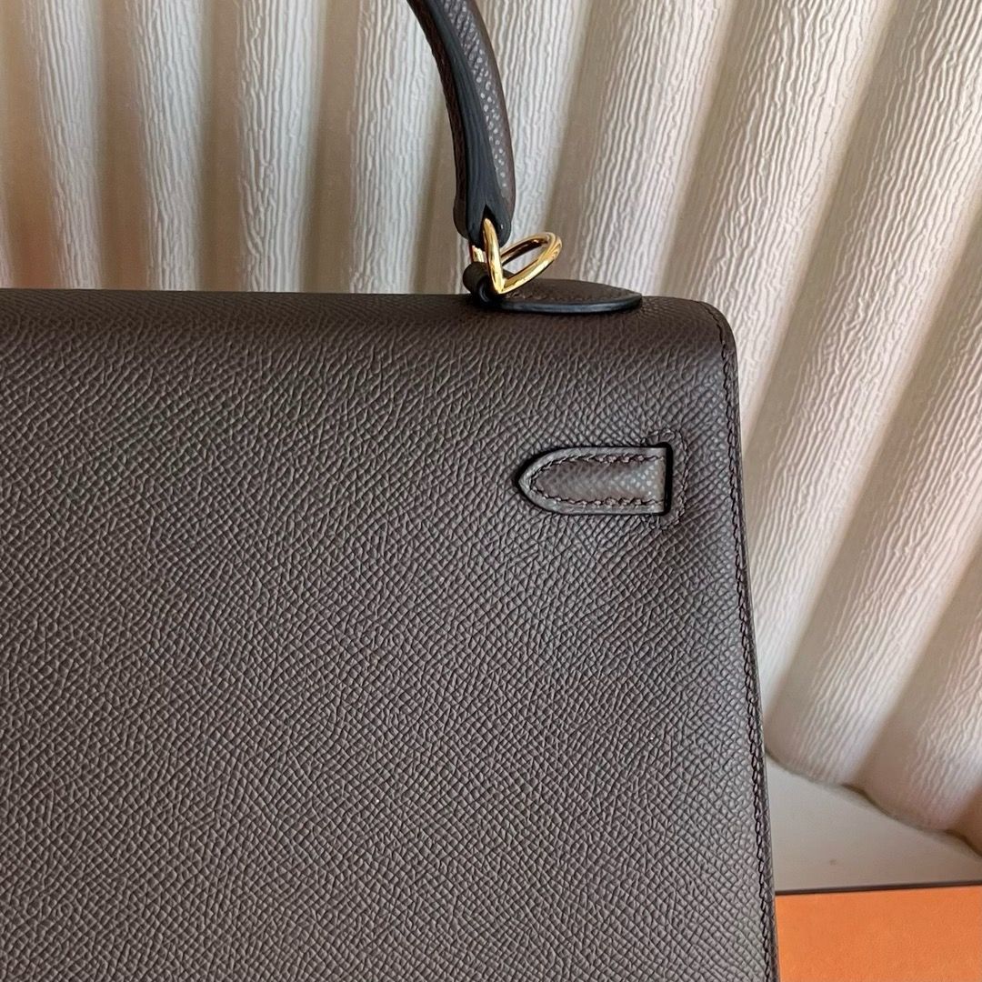 Hermes Kelly Sellier 25 Handmade Bag in Ebene Epsom Calfskin - Image 4