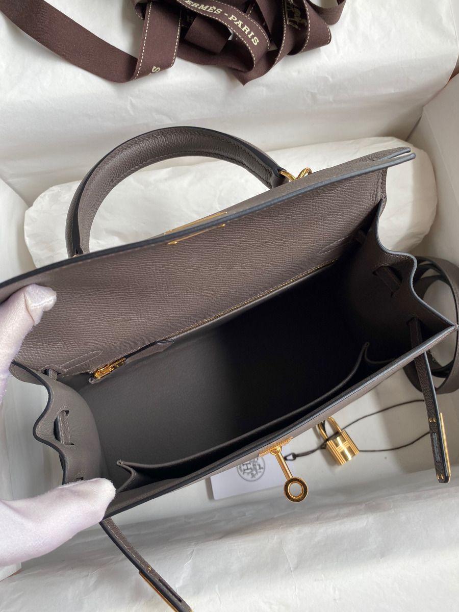 Hermes Kelly Sellier 25 Handmade Bag In Etain Epsom Calfskin - Image 9
