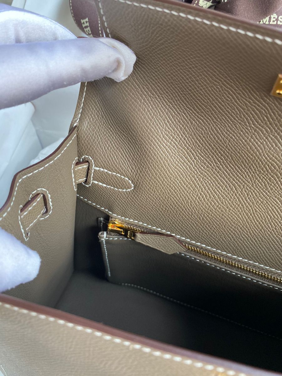 Hermes Kelly Sellier 25 Handmade Bag In Taupe Epsom Calfskin - Image 10