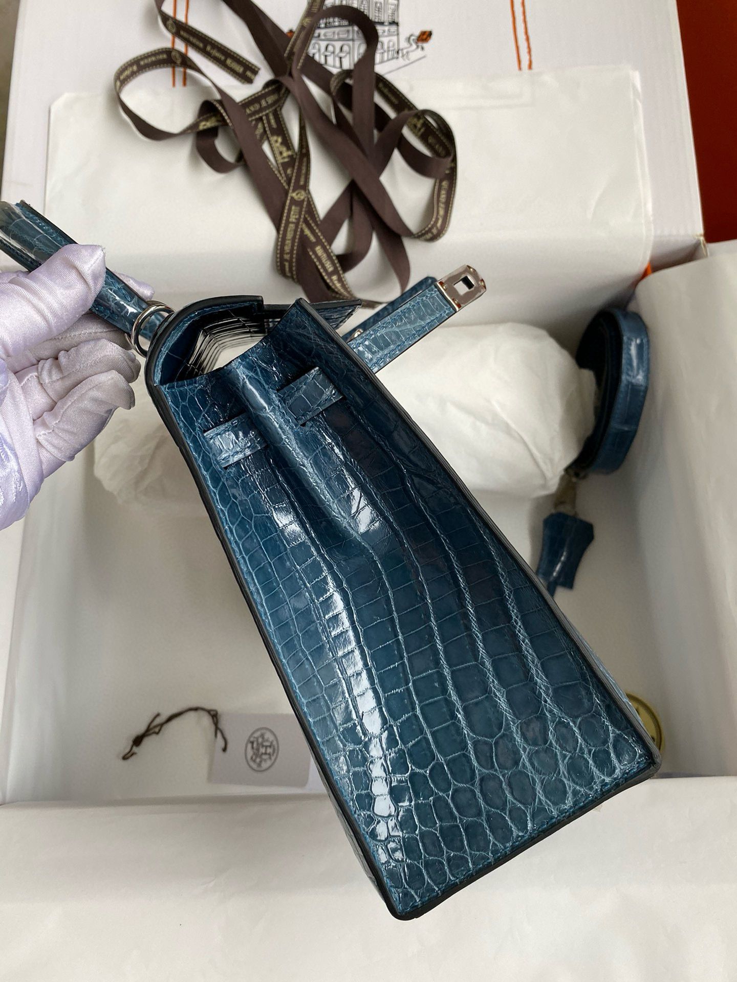 Hermes Kelly Retourne 25 Handmade Bag Blue Jean Crocodile Niloticus Shiny Skin - Image 6