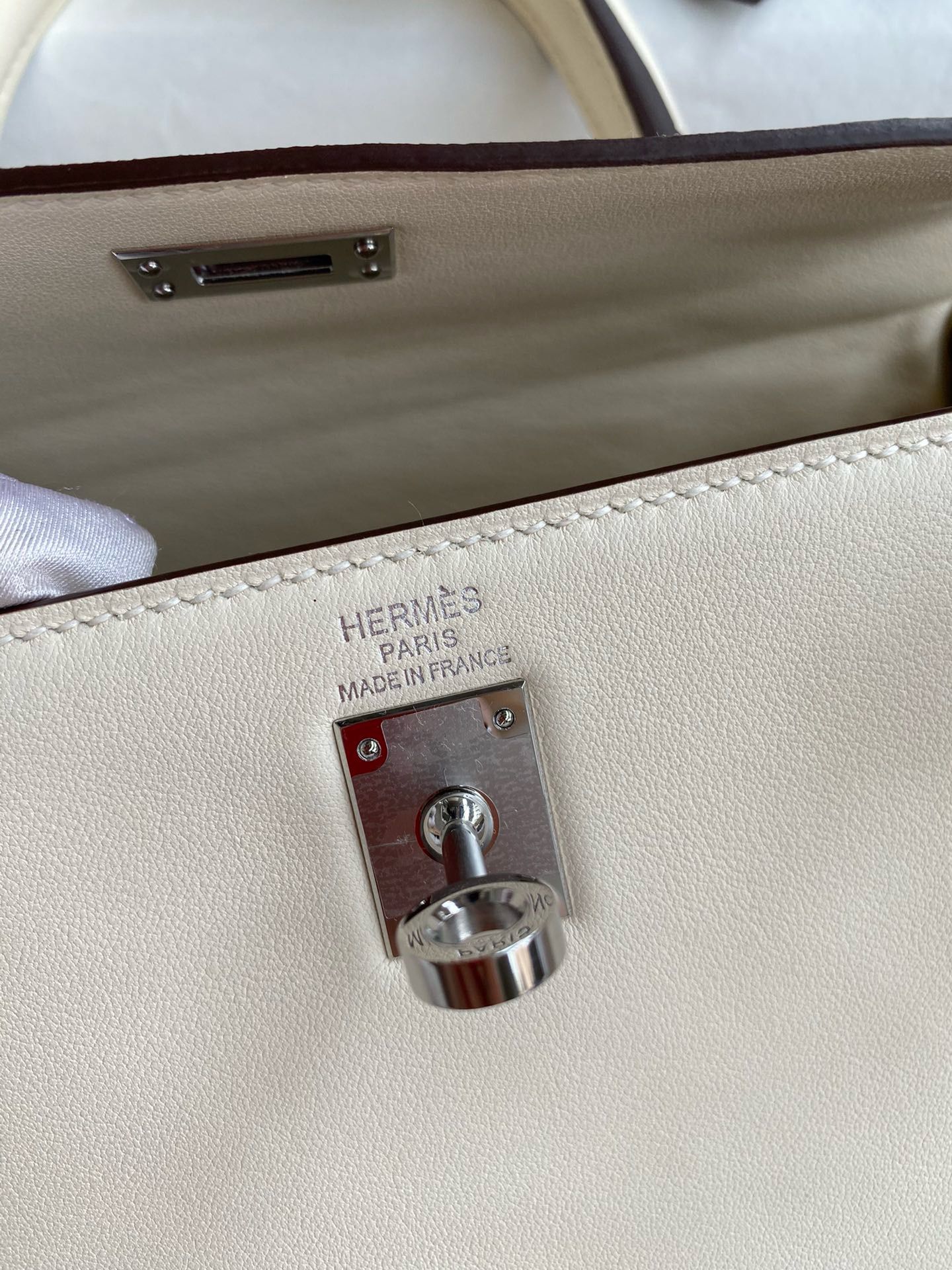 Hermes Kelly Retourne 25 Handmade Bag In Nata Swift Calfskin - Image 8