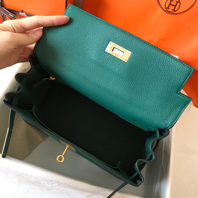 Hermes Kelly Retourne 28 Handmade Bag In Malachite Clemence Leather - Image 7