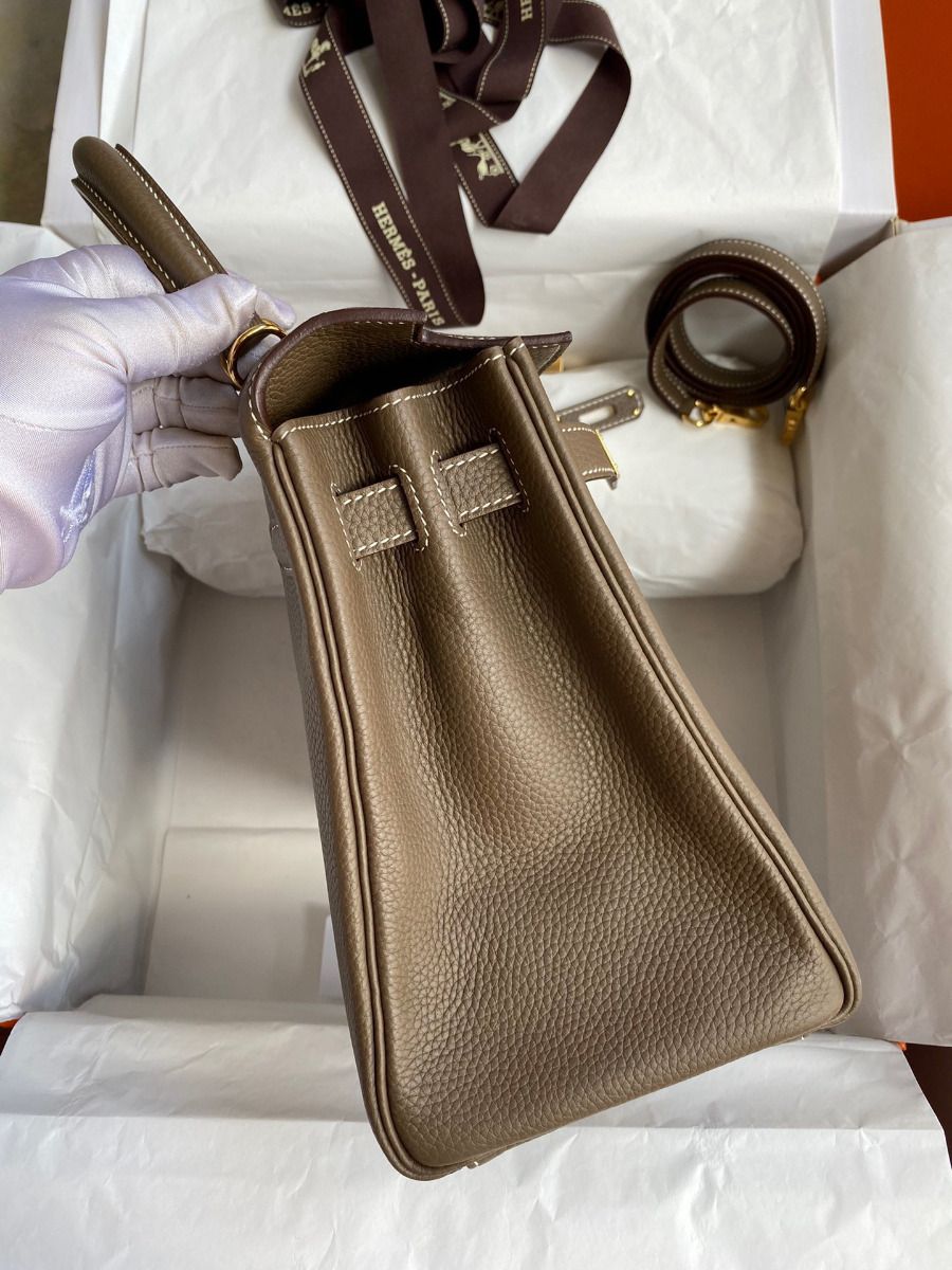 Hermes Kelly Retourne 28 Handmade Bag In Taupe Clemence Leather - Image 6