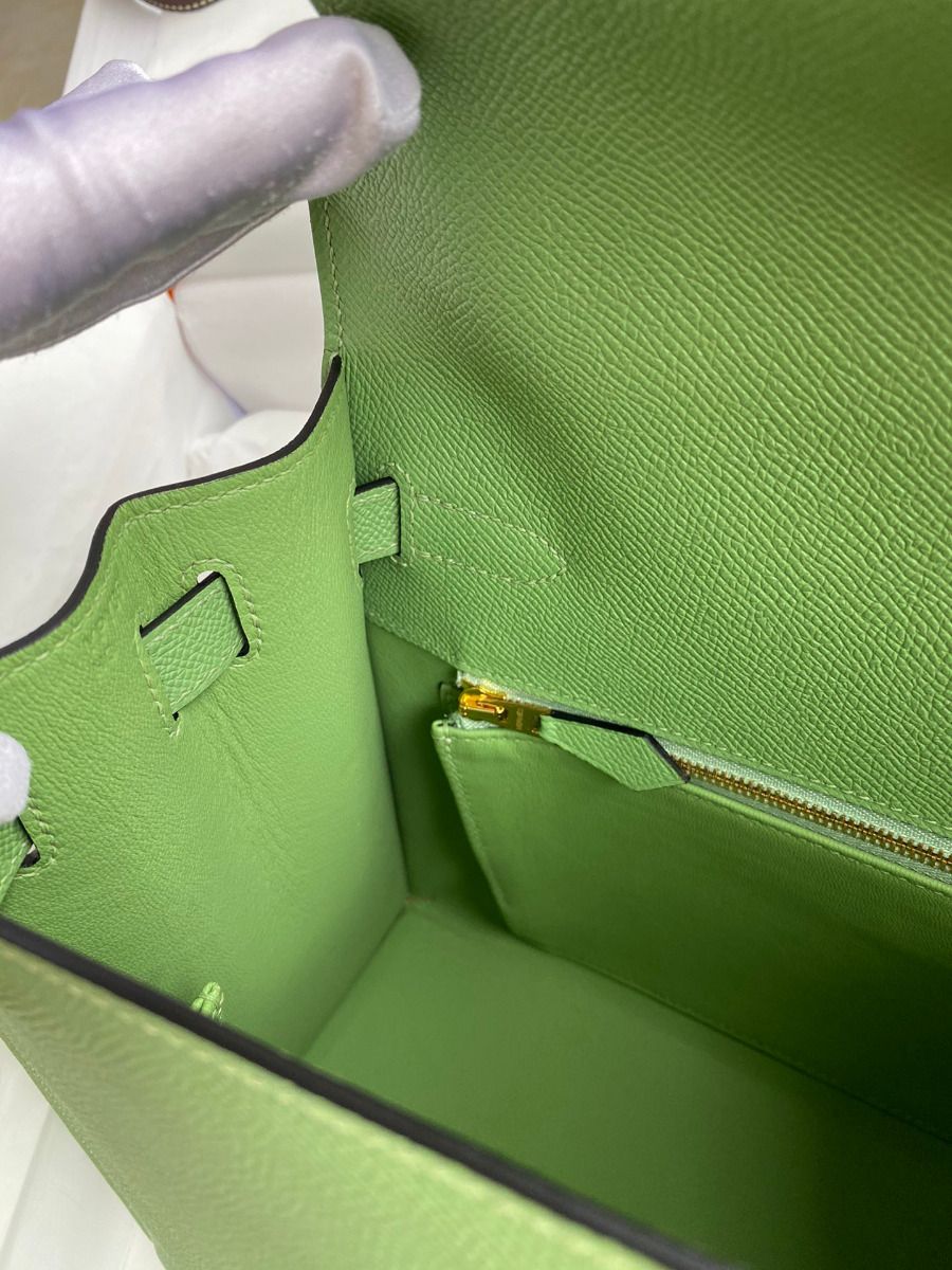 Hermes Kelly Sellier 28 Handmade Bag In Vert Criquet Epsom Calfskin - Image 10