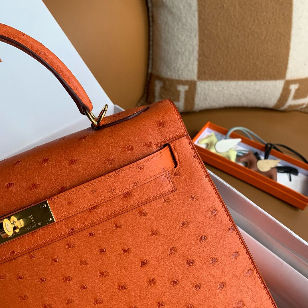 Hermes Kelly Sellier 32 Handmade Bag in Orange Ostrich Leather - Image 3