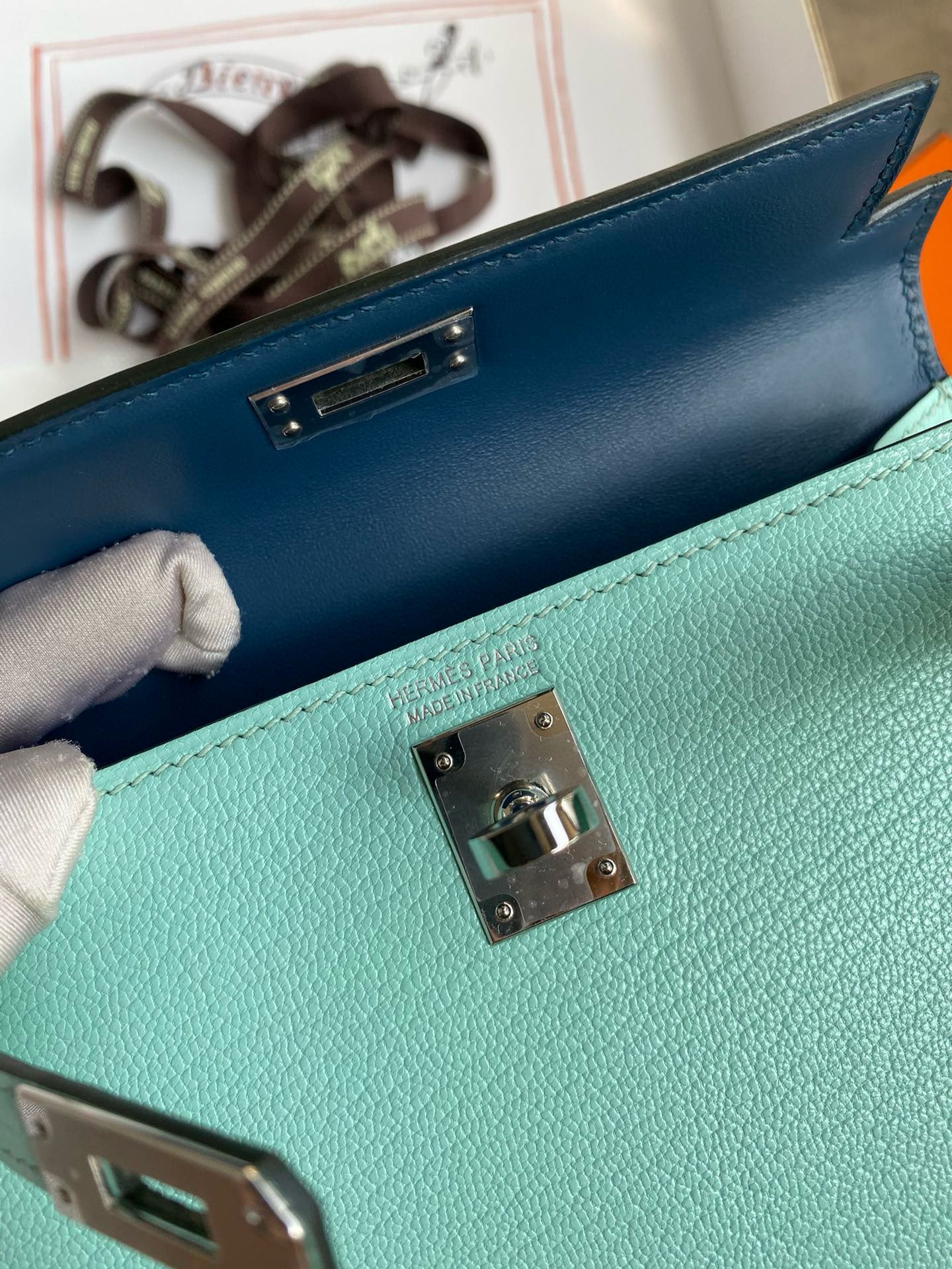 Hermes Kelly Mini II Verso Sellier Handmade Bag in Aqua Chevre Mysore Goatskin - Image 9