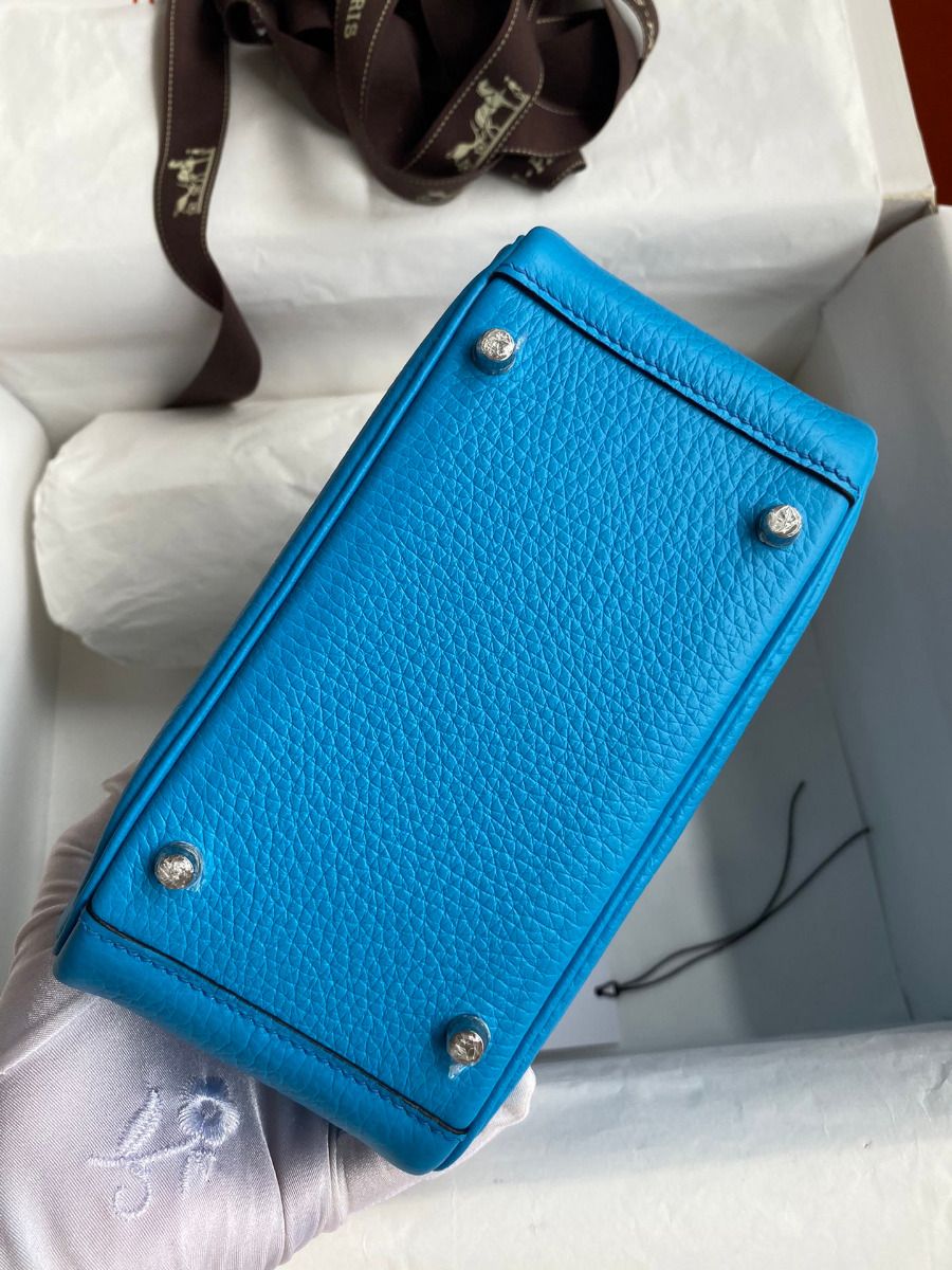 Hermes Mini Lindy Handmade Bag In Blue Frida Clemence Leather - Image 9