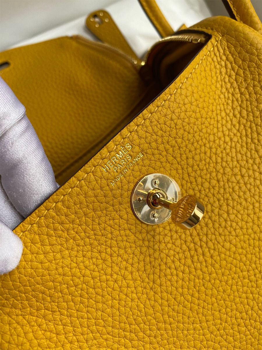 Hermes Mini Lindy Handmade Bag In Jaune Ambre Clemence Leather - Image 8
