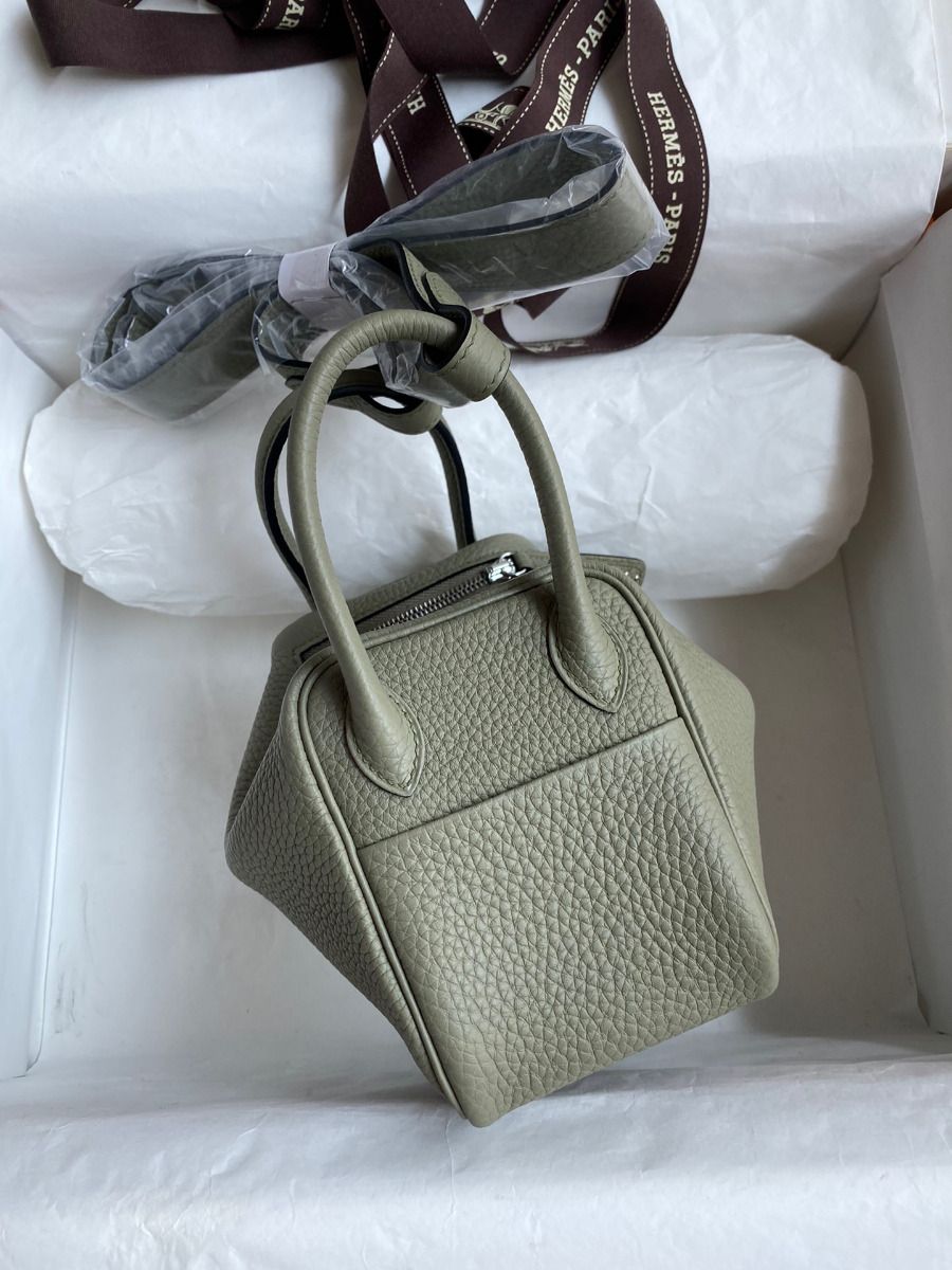 Hermes Mini Lindy Handmade Bag In Sauge Clemence Leather - Image 3