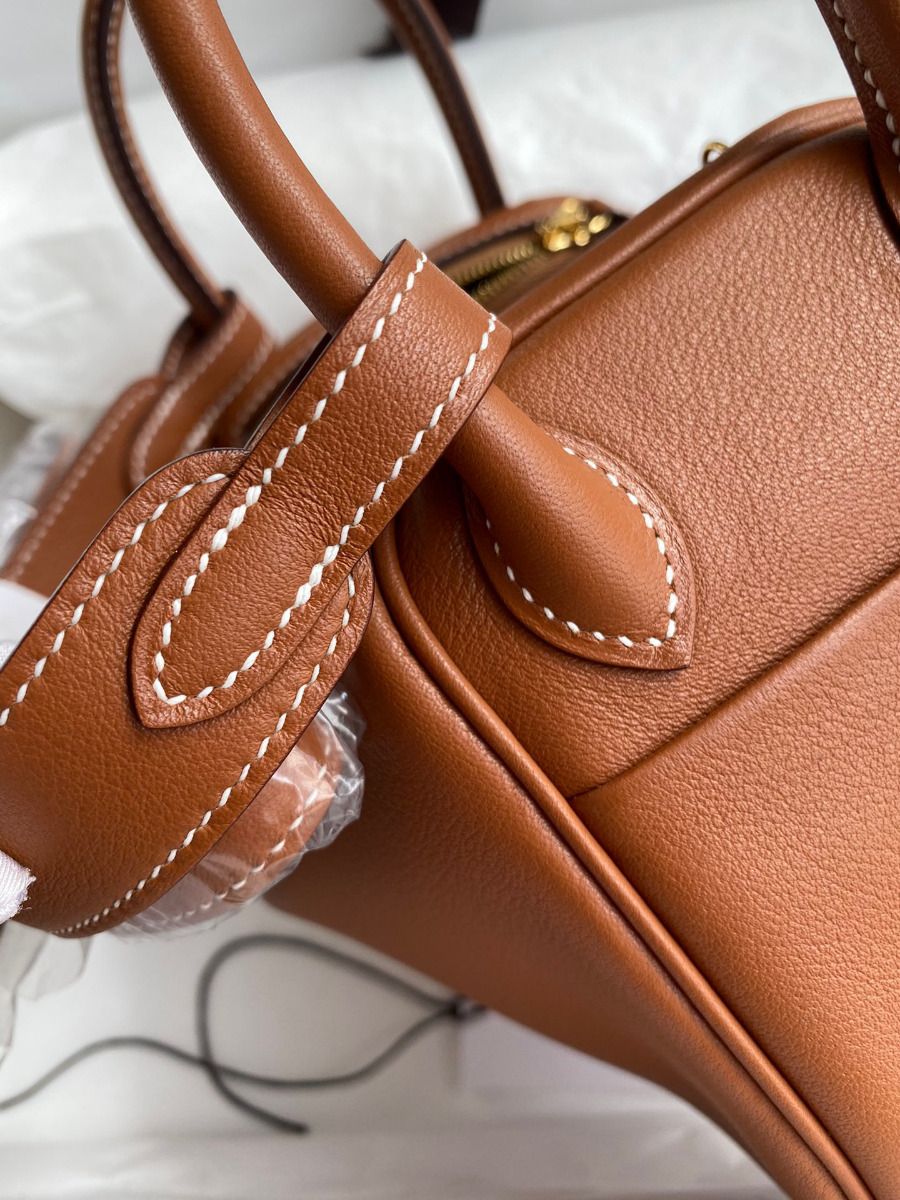 Hermes Mini Lindy Handmade Bag In Gold Swift Leather - Image 5