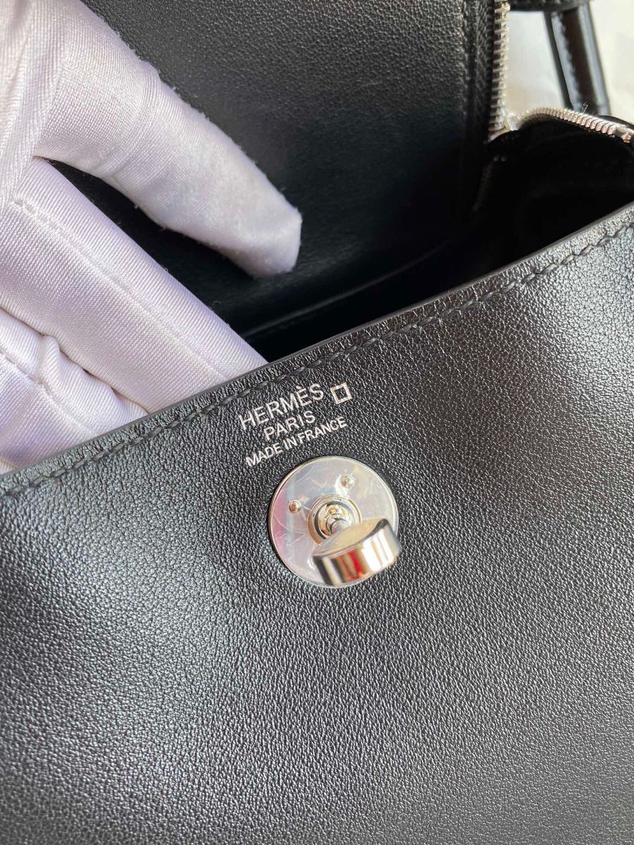 Hermes Mini Lindy Handmade Bag In Black Swift Leather - Image 9