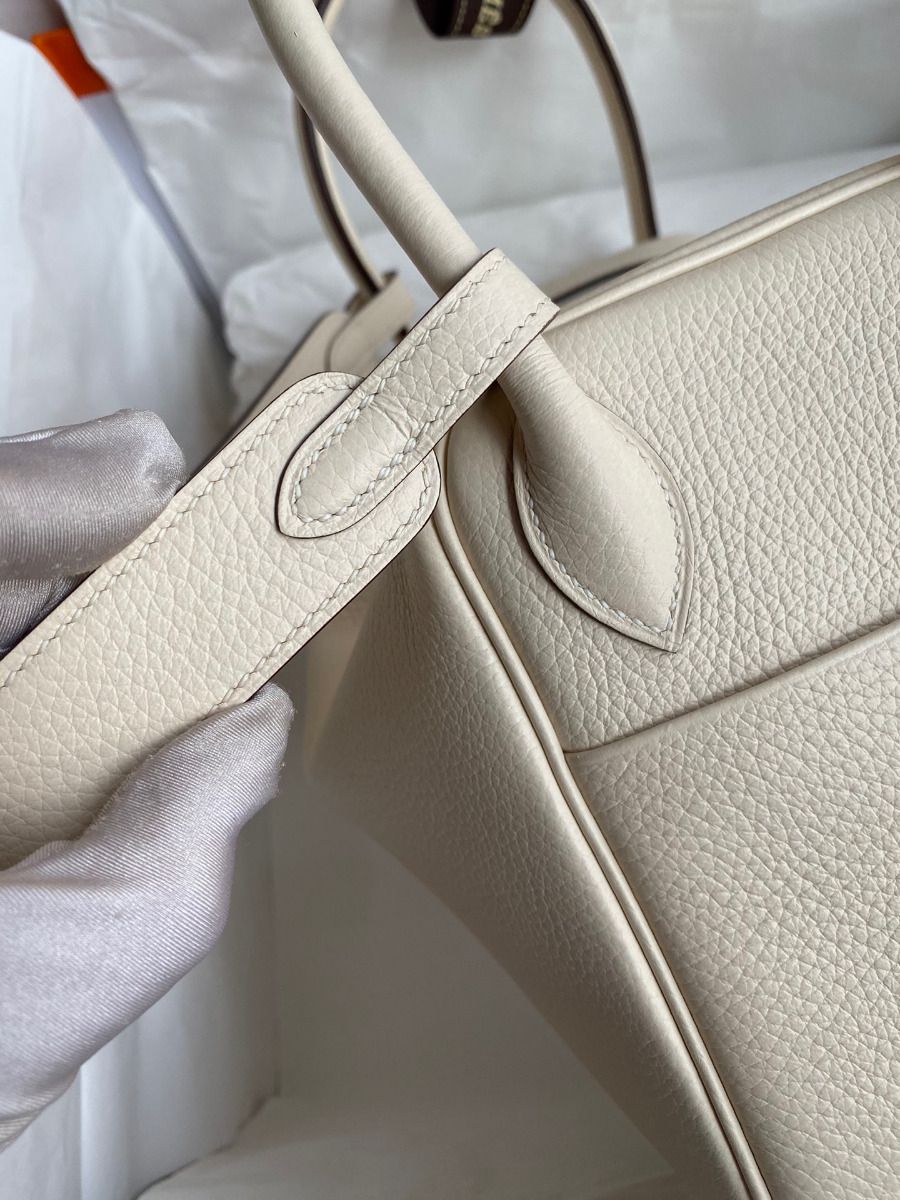 Hermes Lindy 26 Handmade Bag In Nata Clemence Leather - Image 5