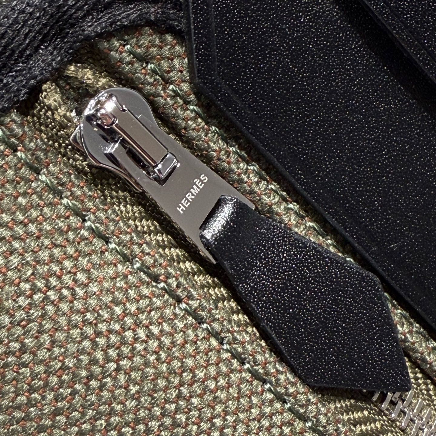 Hermes Herbag Zip 20 Bag in Green Canvas and Black Hunter Calfskin - Image 11