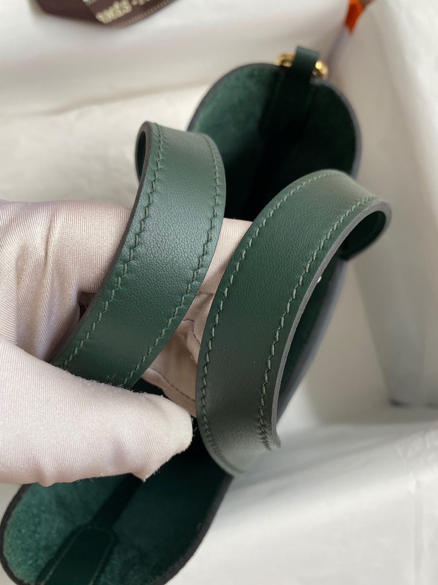 Hermes In The Loop 18 Handmade Bag in Vert Cypres Clemence Leather - Image 7