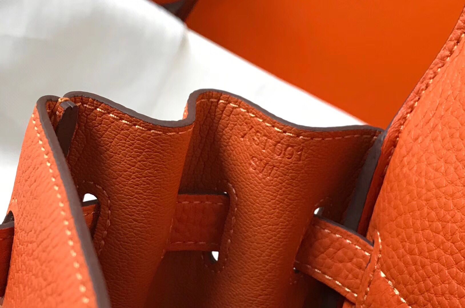 Hermes Kelly 32cm Bag In Orange Clemence Leather GHW - Image 8