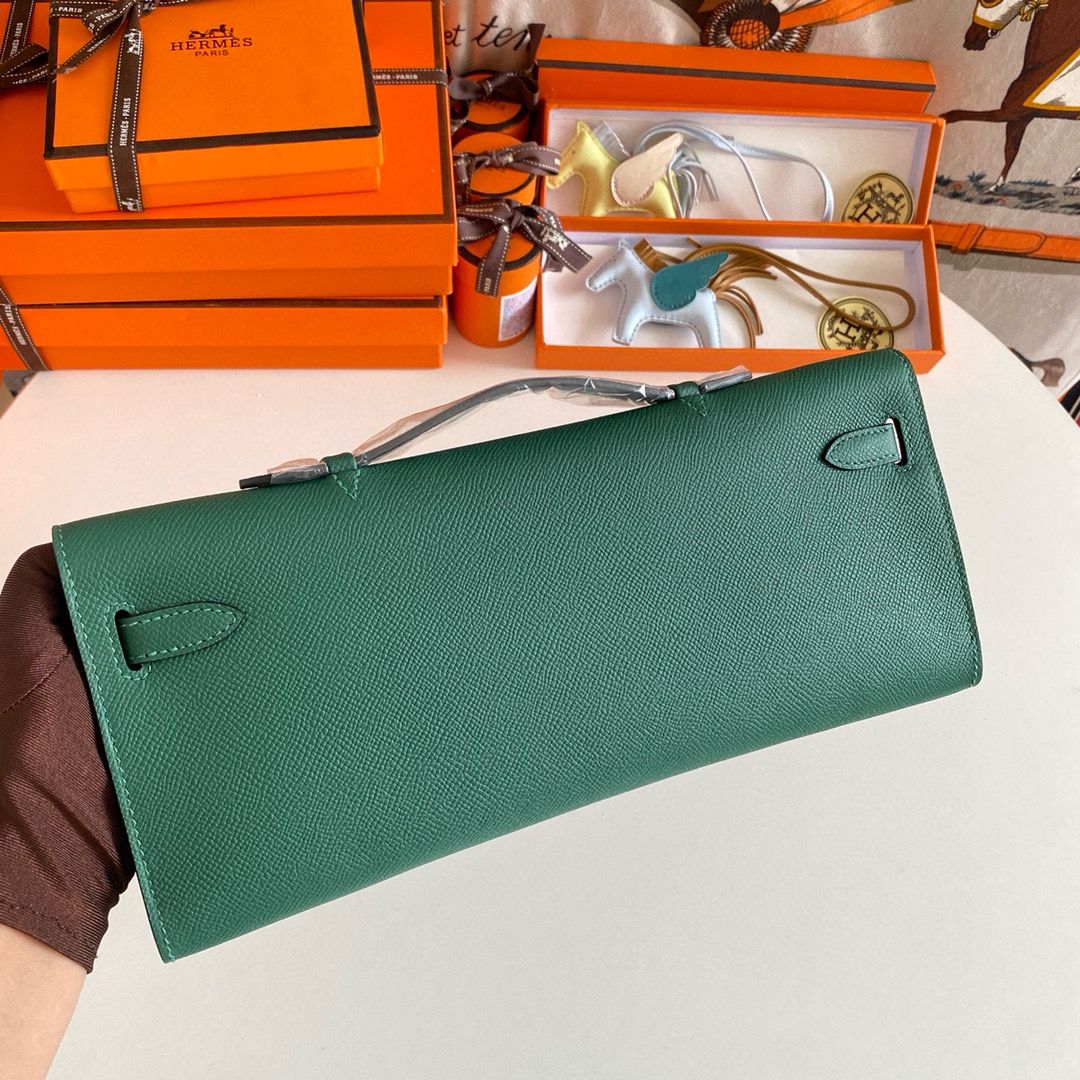 Hermes Kelly Cut Handmade Bag in Malachite Epsom Calfskin - Image 3