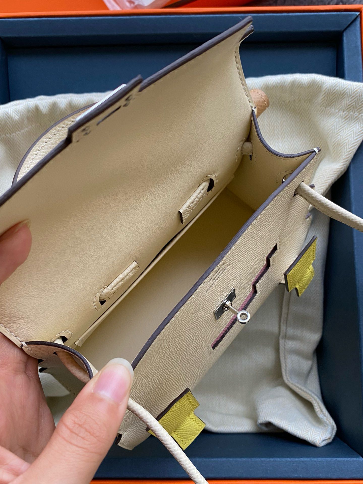 Hermes Kelly Doll Picto Bag in Nata Epsom Calfskin - Image 5