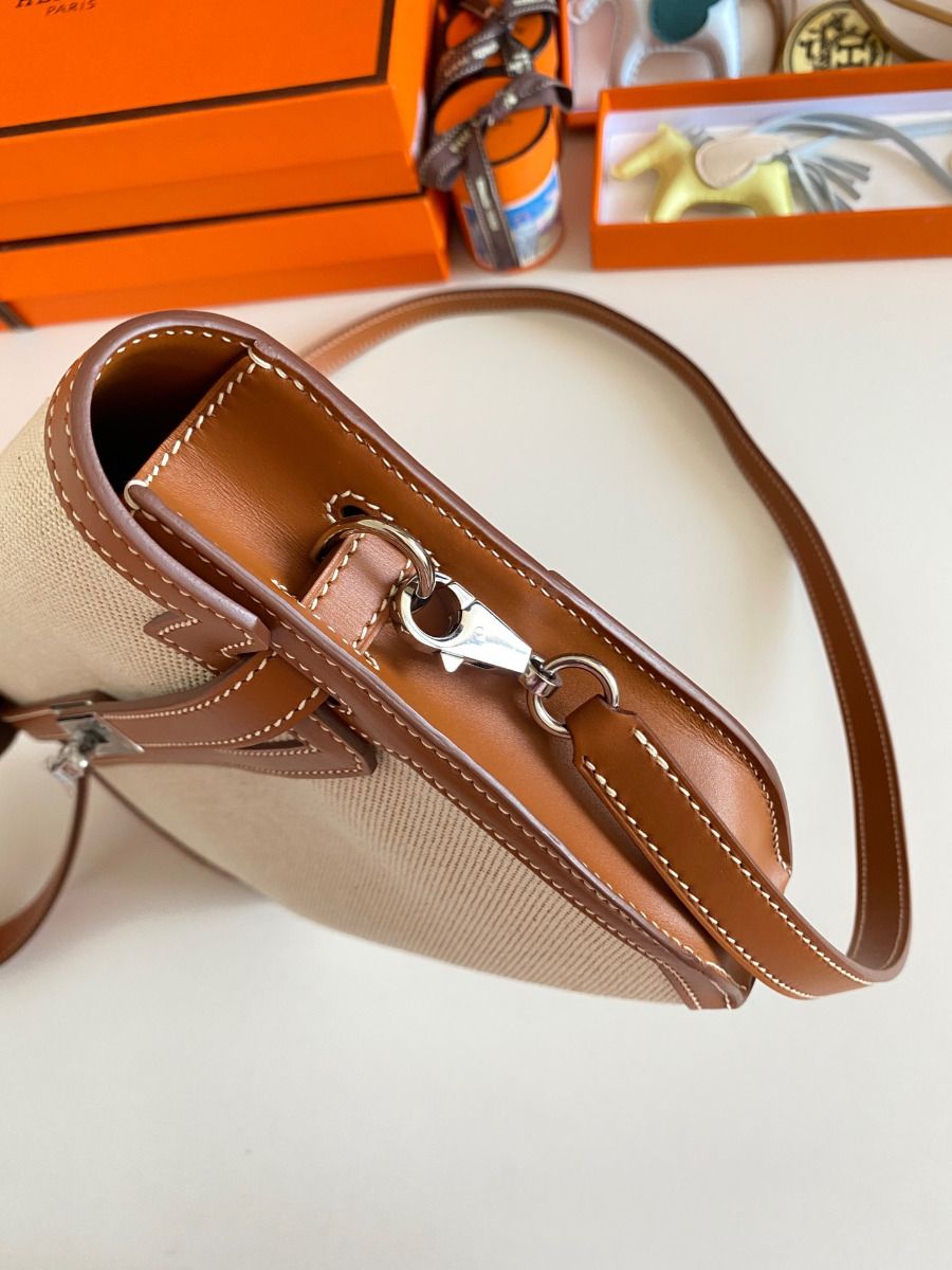 Hermes Kelly Depeches 25 Pouch in Ecru Toile - Image 9