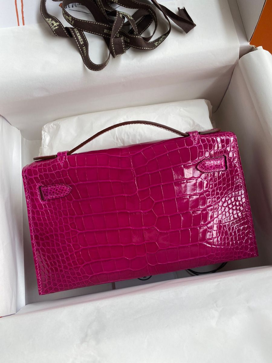 Hermes Kelly Pochette Handmade Bag In Rose Scheherazade Shiny Alligator Leather - Image 3