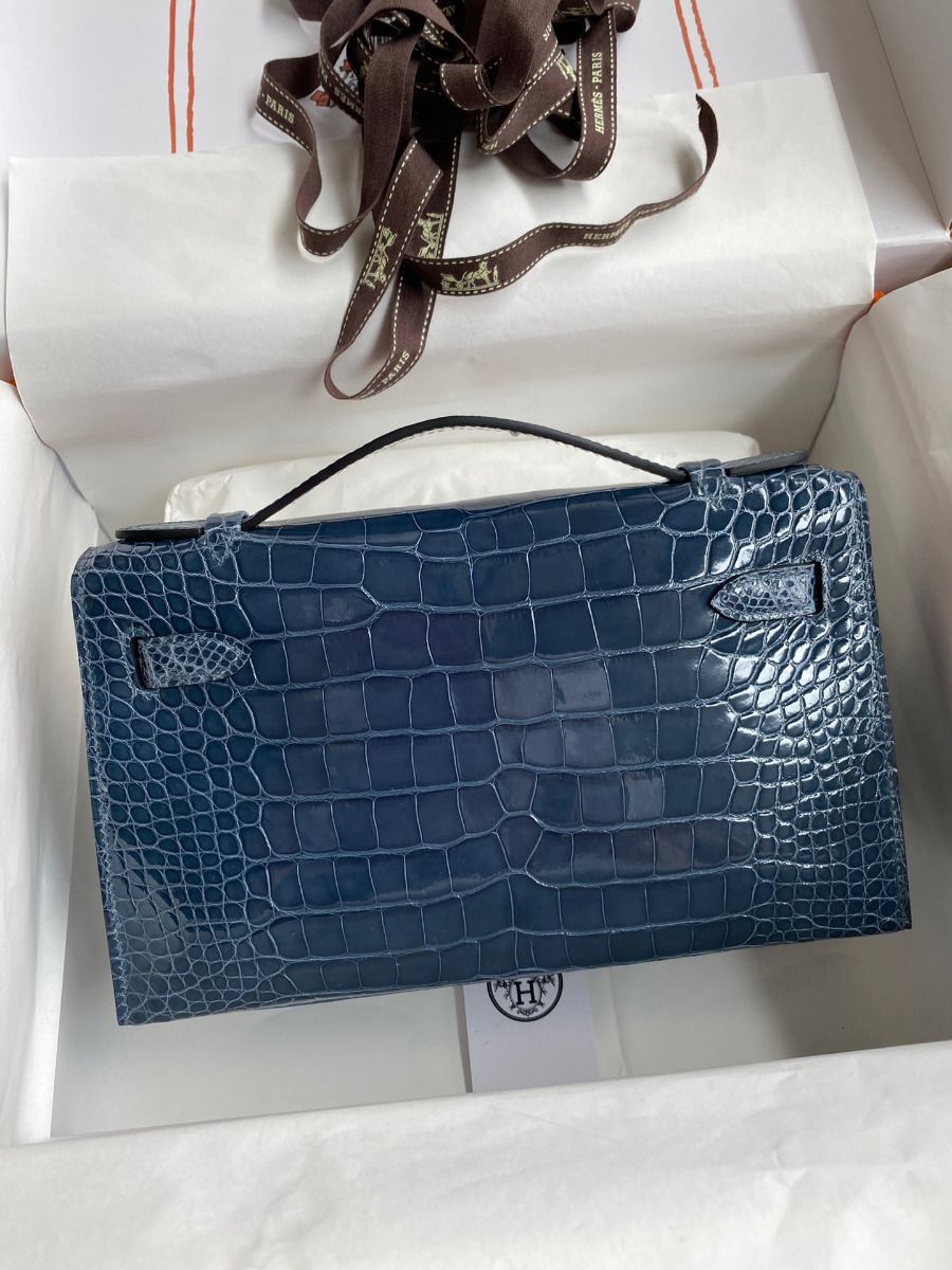 Hermes Kelly Pochette Handmade Bag In Vert Bosphore Shiny Alligator Leather - Image 3