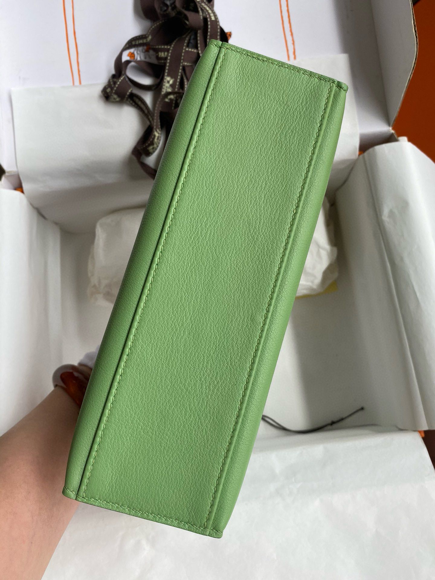 Hermes Kelly Pochette Handmade Bag in Vert Criquet Swift Calfskin - Image 4