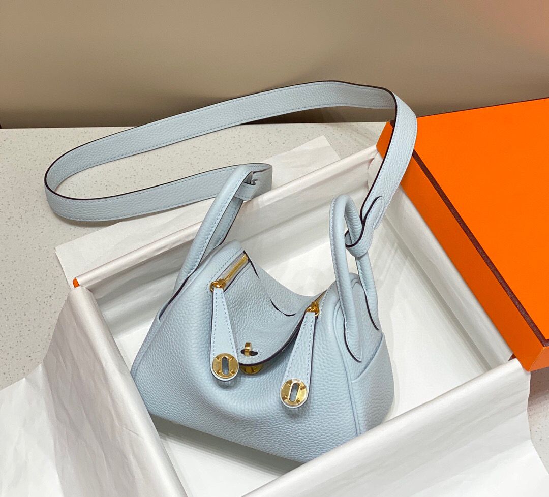 Hermes Lindy Mini Bag In Blue Brume Clemence Leather GHW - Image 5