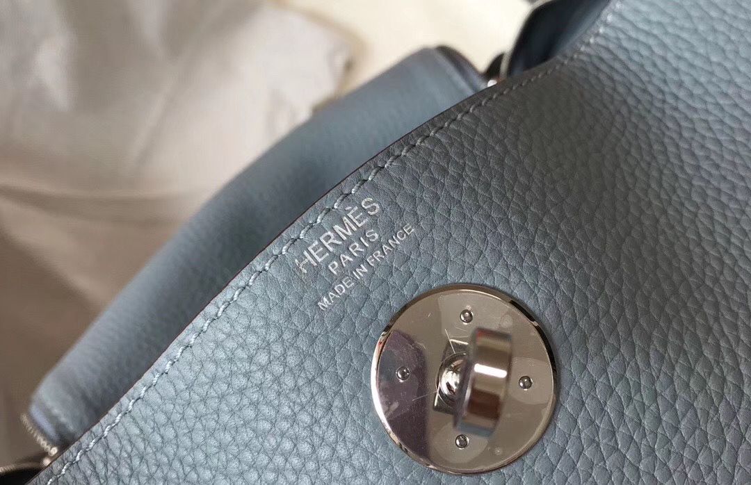 Hermes Lindy 26cm Bag In Blue Lin Clemence Leather PHW - Image 7