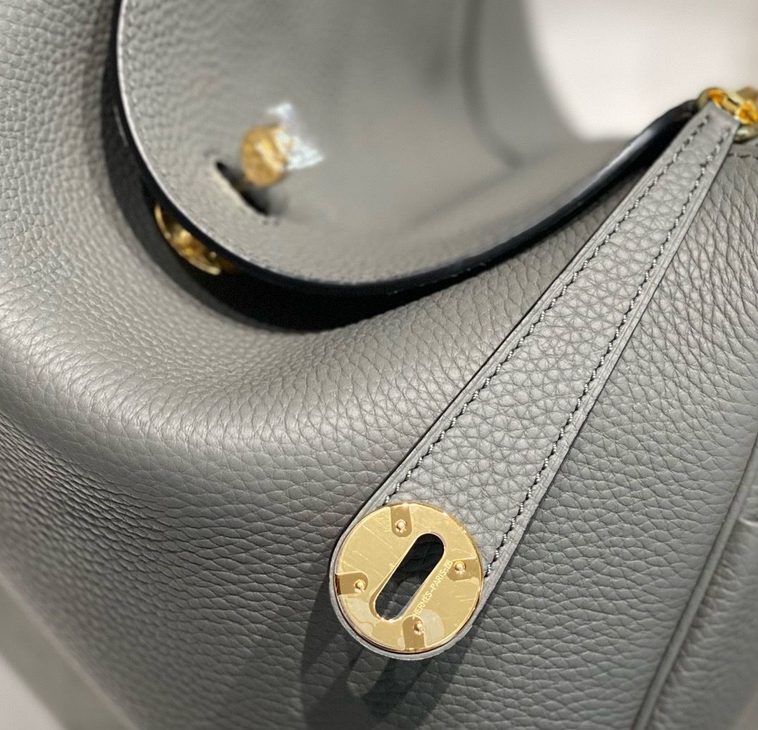 Hermes Lindy 30cm Bag In Gris Meyer Clemence Leather GHW - Image 10